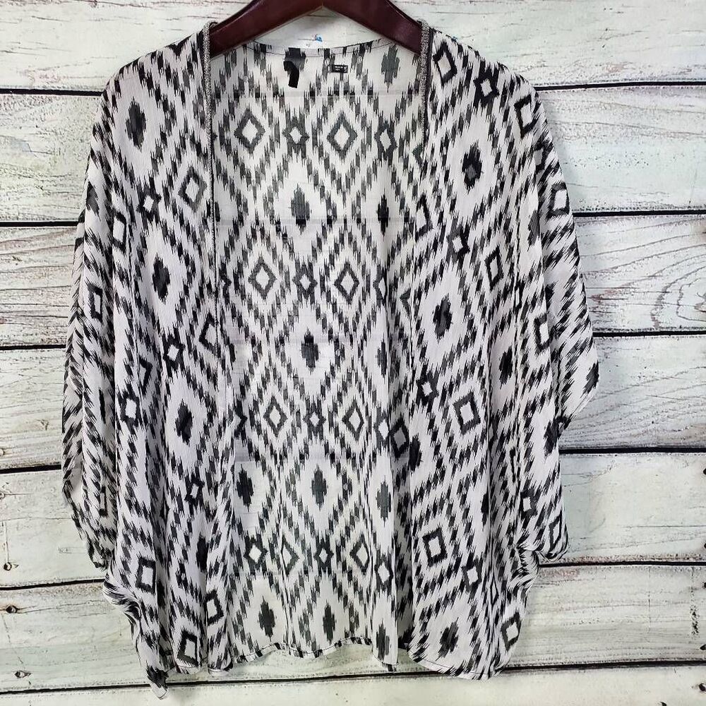 Maurices L/XL Black White Aztec Print Kimono Cardigan Beaded Trim Sheer Lightwei
